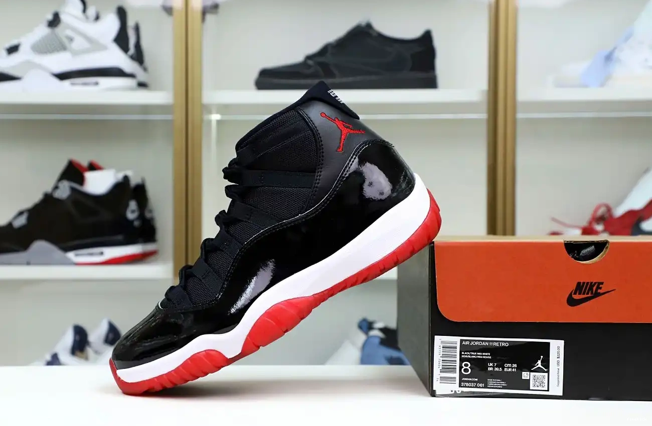 AIR 11 2019 JORDAN RETRO 'BRED' 0321