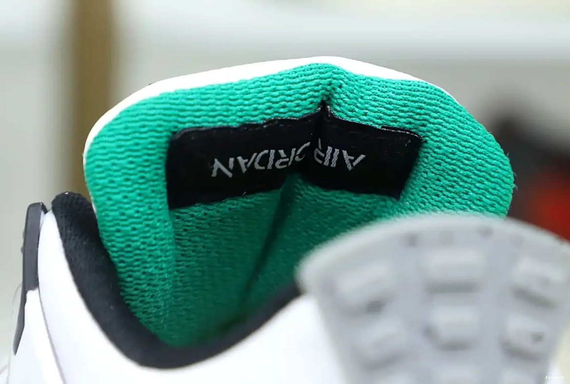 AIR 4 'RAST WMNS RETRO JORDAN 0322