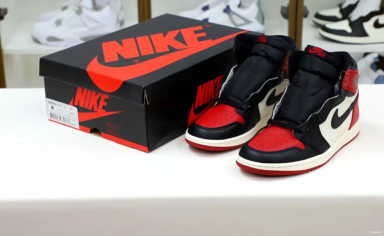 1 AIR JORDAN HIGH RETRO OG 'BRED TOE' 0320