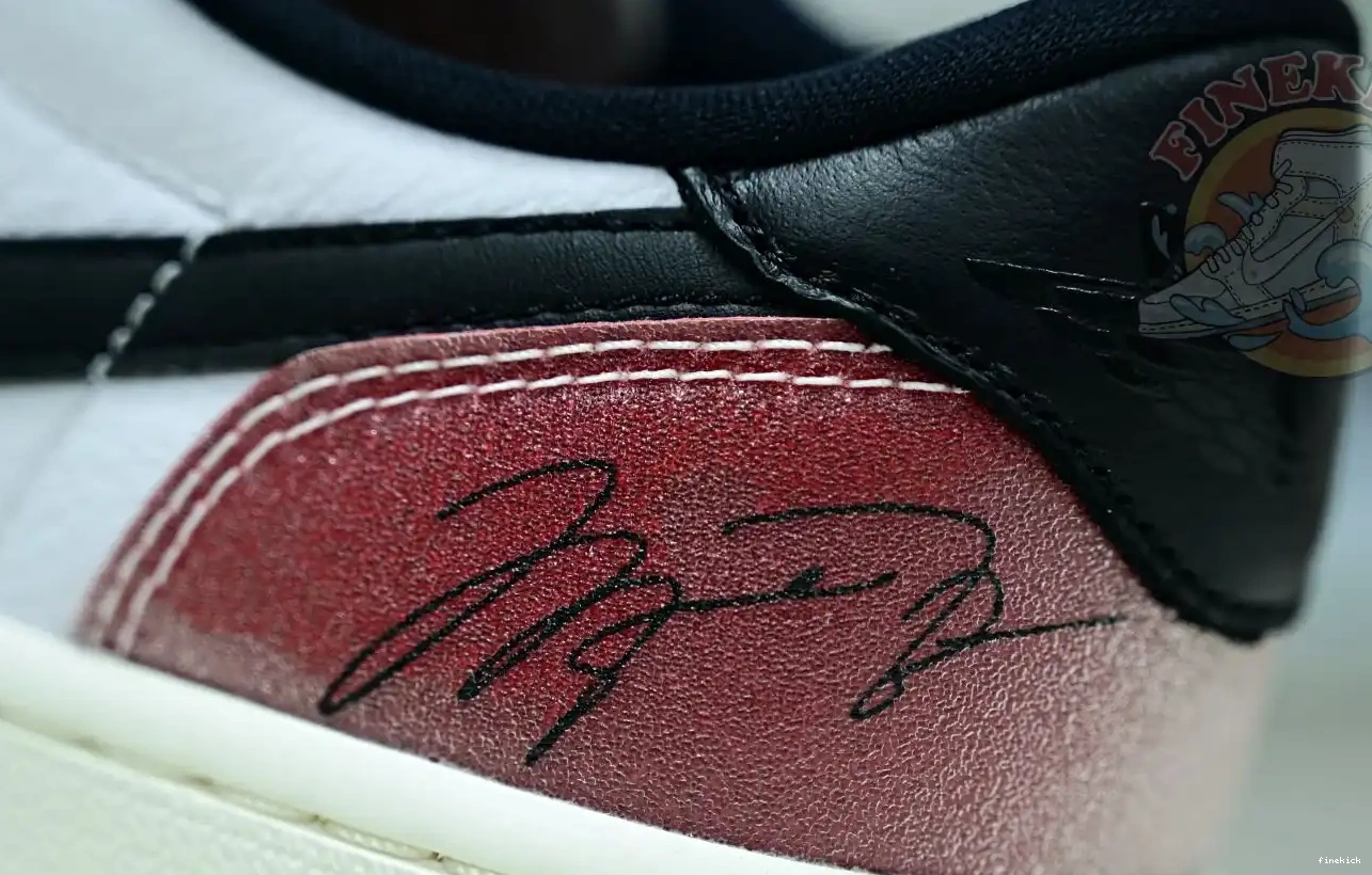 Air Low x OG Trophy Jordan Jordan1 Room 0322