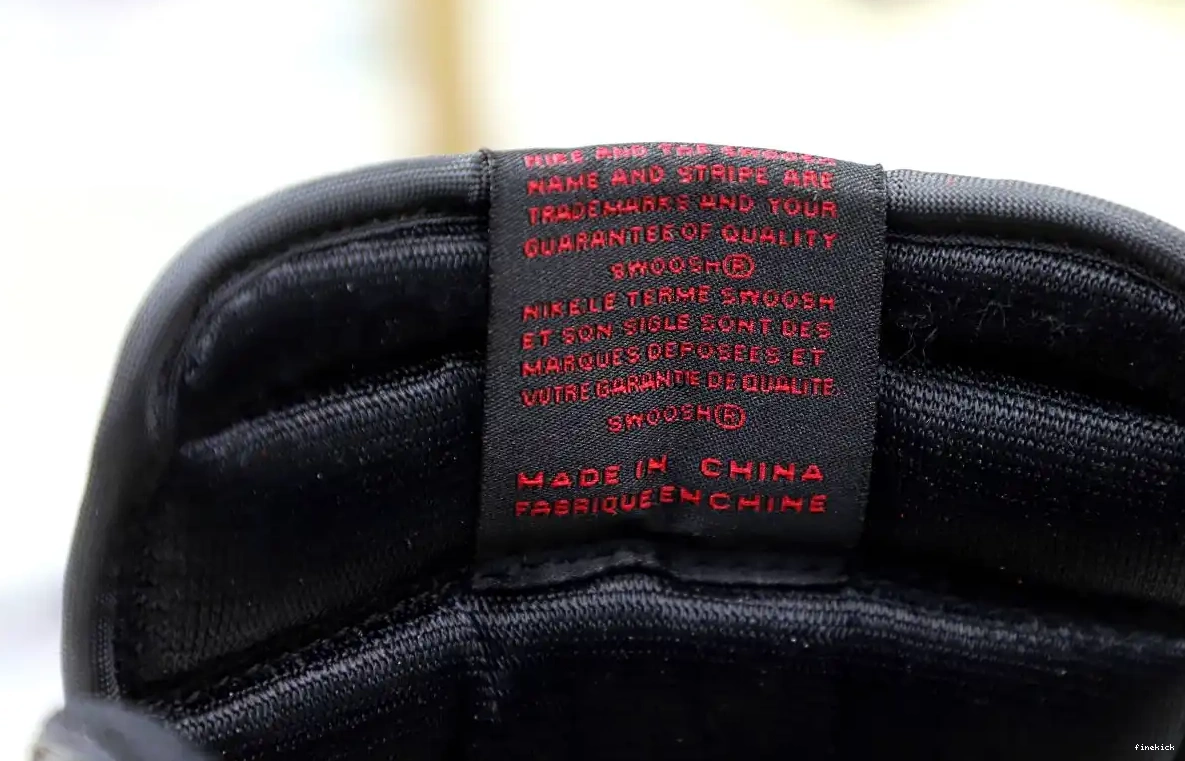 1 AIR JORDAN HIGH RETRO OG 'BRED TOE' 0320