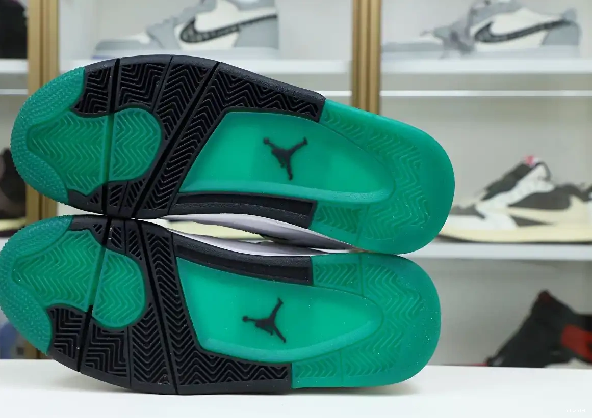 AIR 4 'RAST WMNS RETRO JORDAN 0322