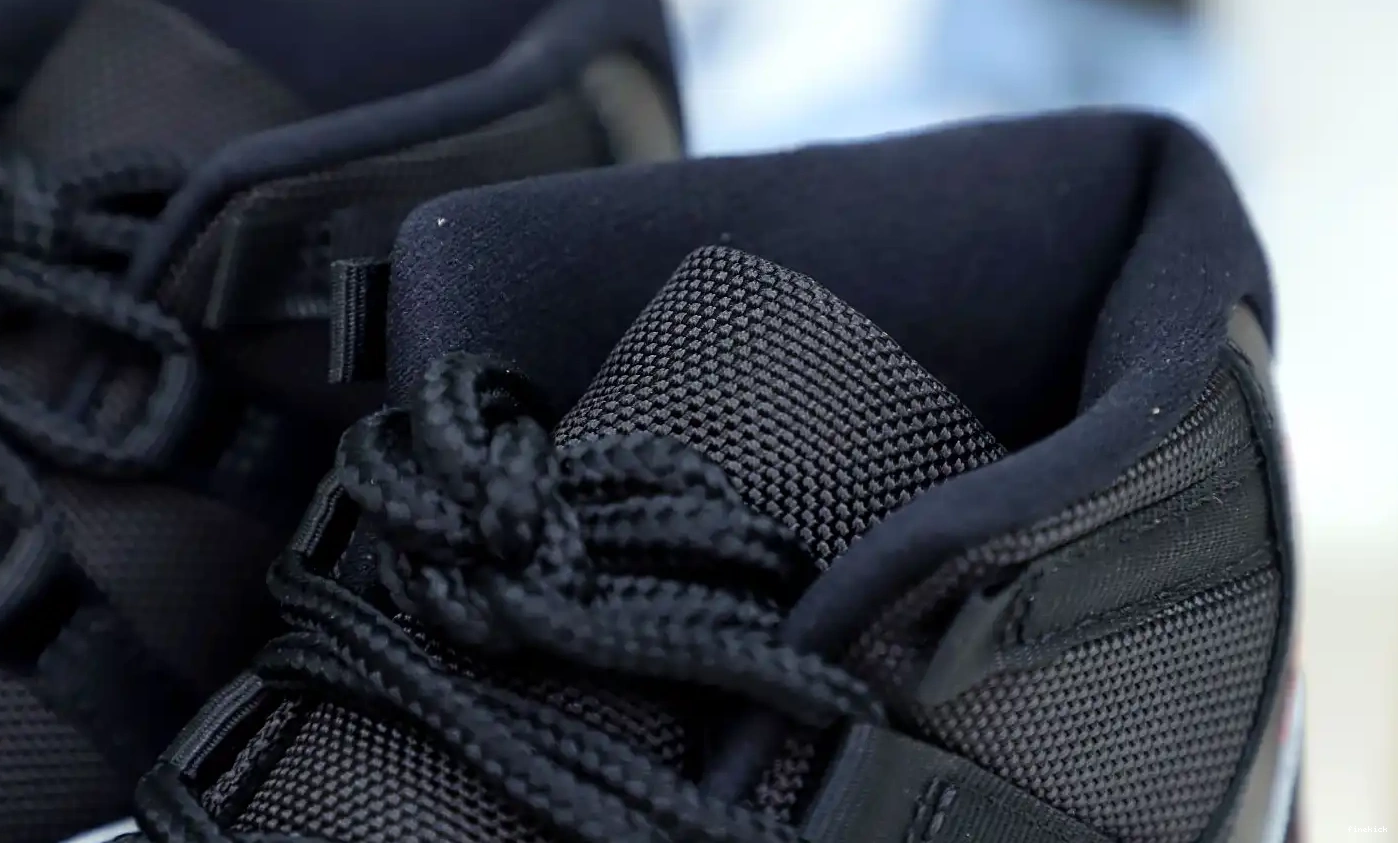 AIR 11 2019 JORDAN RETRO 'BRED' 0321
