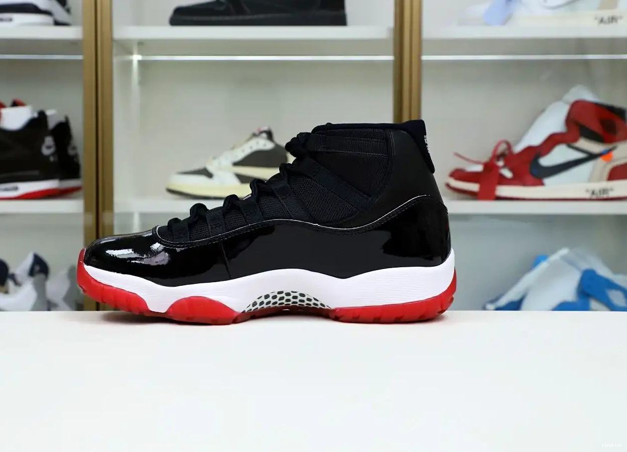 AIR 11 2019 JORDAN RETRO 'BRED' 0321