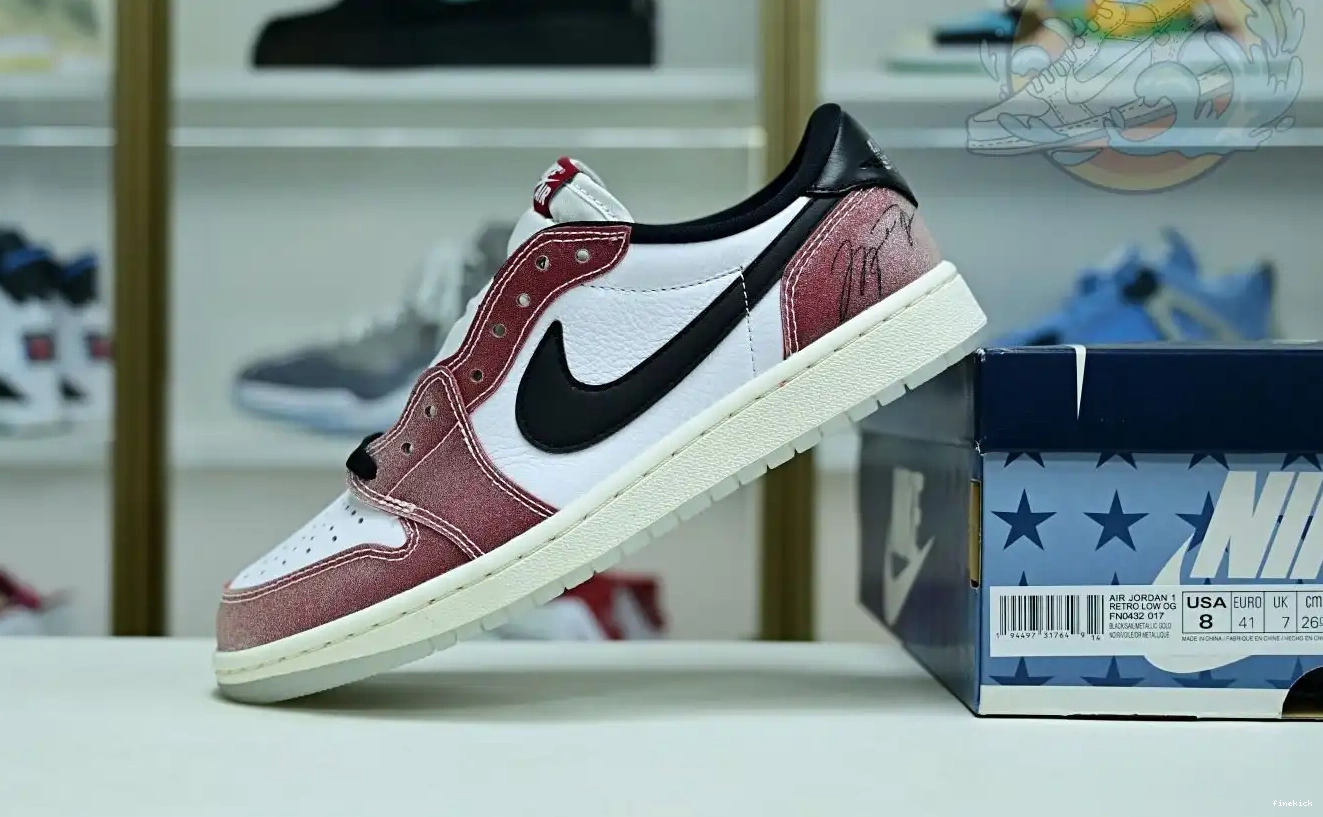 Air Low x OG Trophy Jordan Jordan1 Room 0322